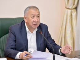 Боронов заявил, что при госзакупках приоритет будет отдан местным компаниям