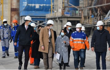 Новиков предложил развивать в Баткенской области промышленный и табачный кластеры