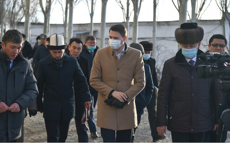 Премьер-министрдин м.а. Артем Новиков Ысык-Көл облусундагы бир катар ишканалардын иши менен таанышты