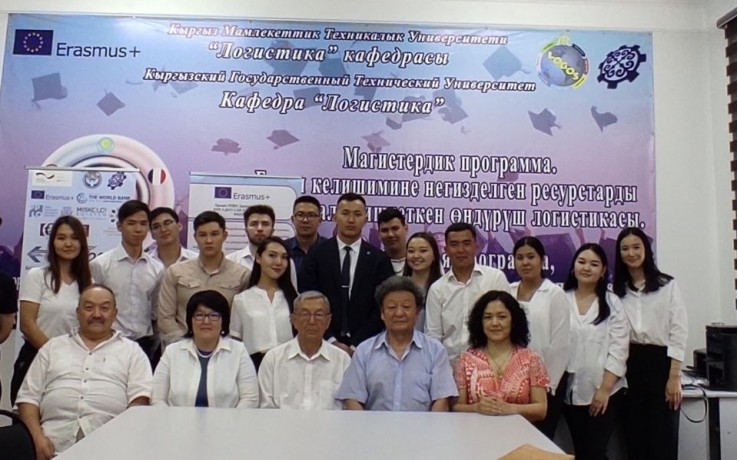 Bachelor-graduates-2022