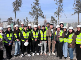 Эл аралык логистика жогорку мектебинин студенттери  Royal Central Park курулуш компаниясына барышты
