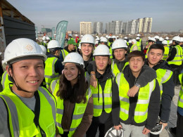 Эл аралык логистика жогорку мектебинин студенттери  Royal Central Park курулуш компаниясына барышты
