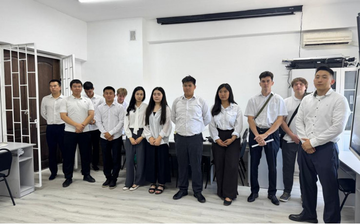 Congratulations to the Graduates of the International Higher School of Logistics on Successfully Completing Their Studies!